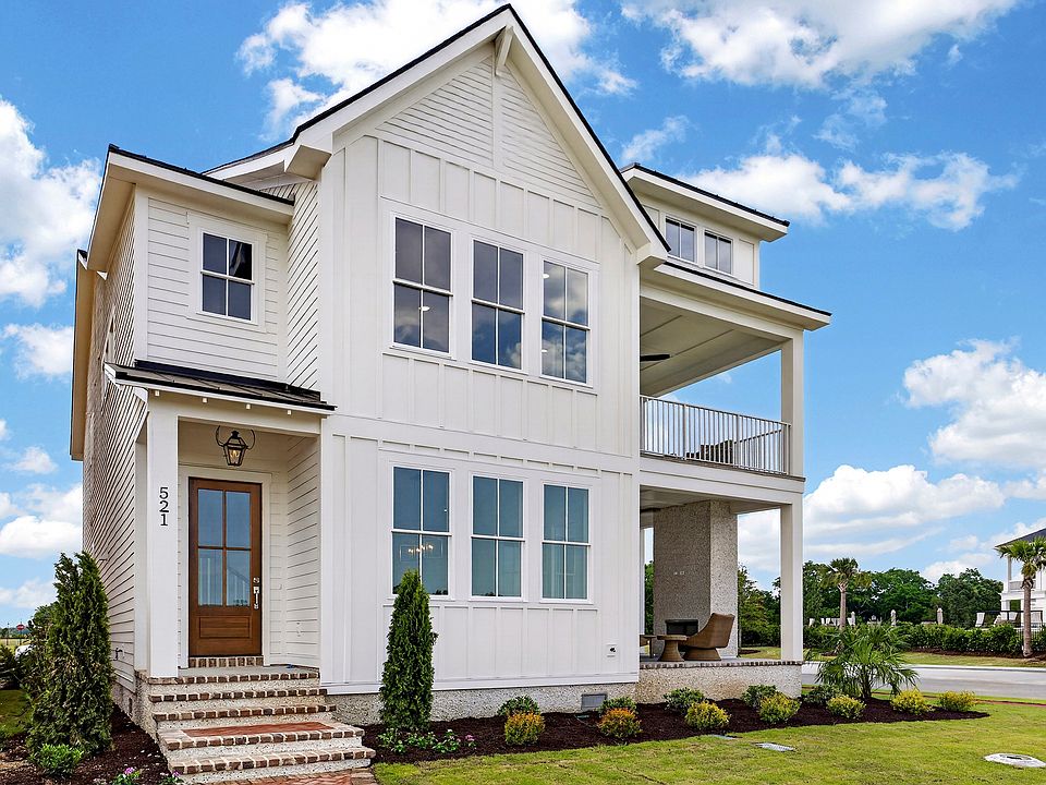 The Byrd model home - front exterior. Finishes and options may vary.