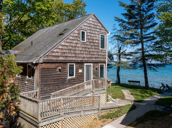 2954 Lake Forest Park Rd