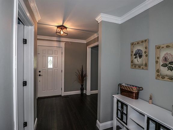 4th image of 11913 Harbortown Dr