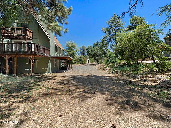 3rd image of 2079 W Redwood Way