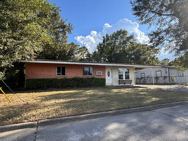1624 Cactus Dr