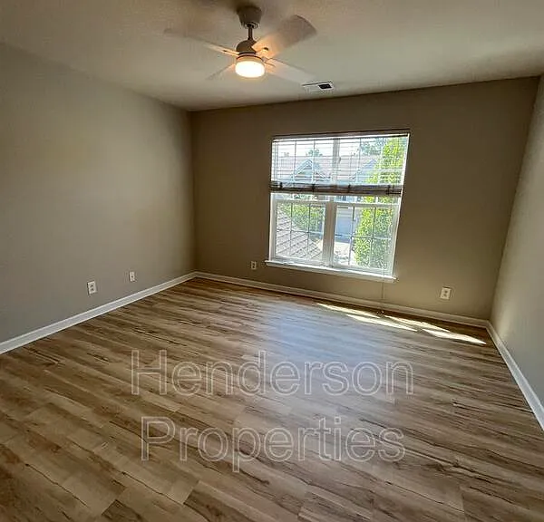9032 Bishop Crest Ln — Photo 15