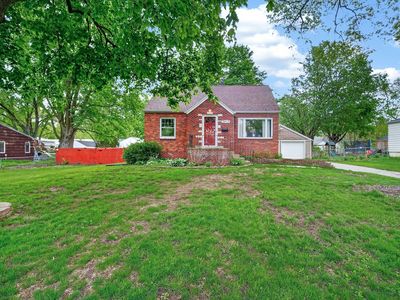 3915 42nd St, Des Moines, IA, 50310