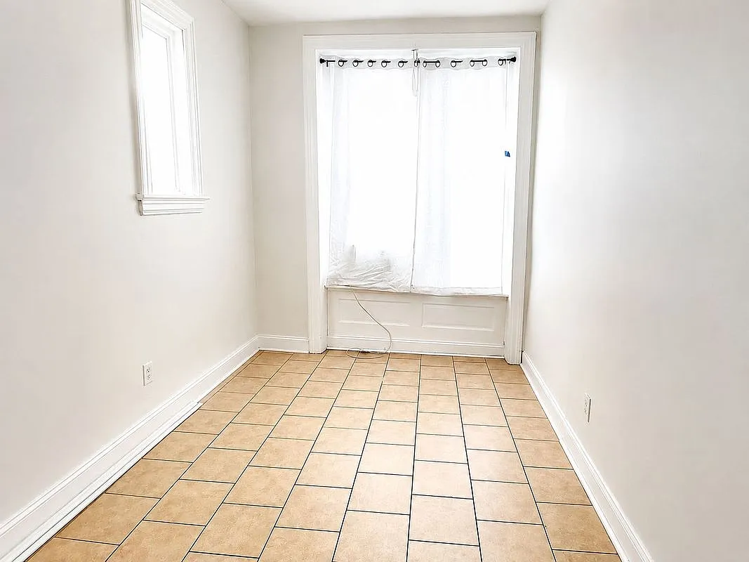 2 bed, 1.0 bath, 780 sqft, $1,150 — Photo 4
