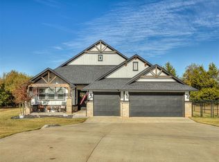 2947 Redwood Ct, Newcastle, OK 73065
