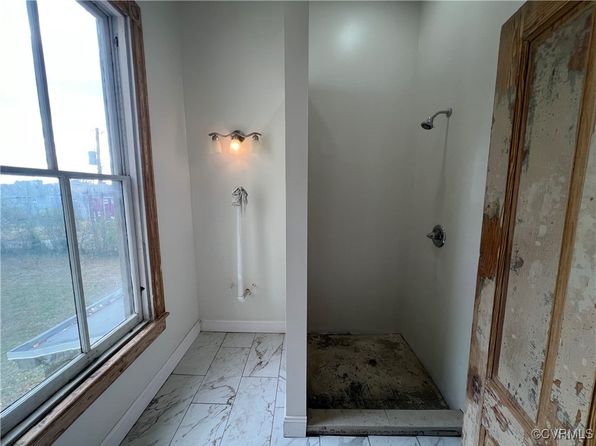 richmond-virginia-444901614 picture