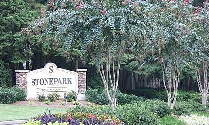 Stonepark Entrance