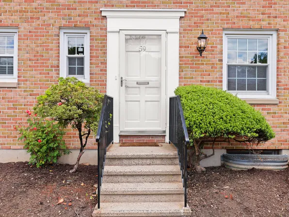 59 Heritage Hill Road #59, New Canaan, CT 06840