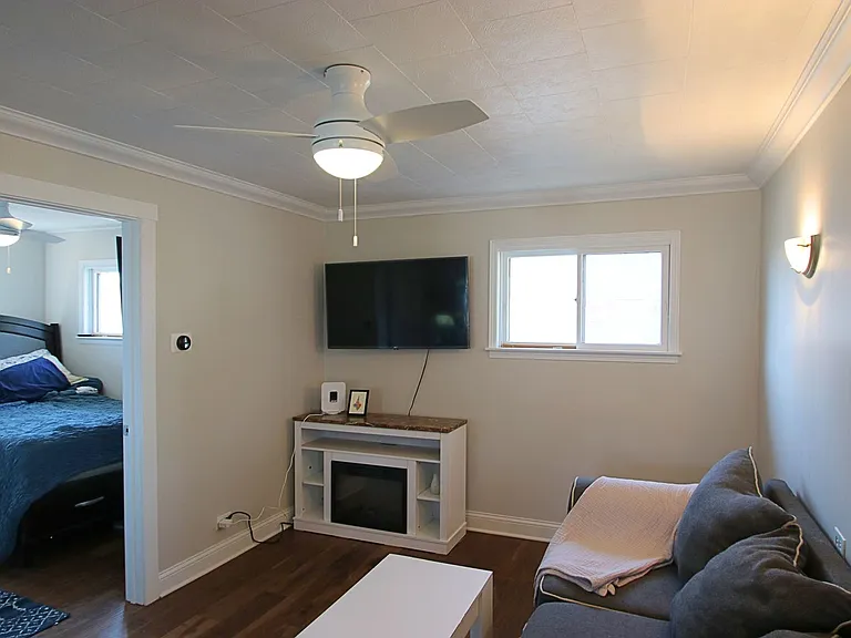 32 Lakeside Ln — Photo 9