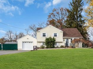 6 Gail Rd, Hillsborough Twp., NJ 08844