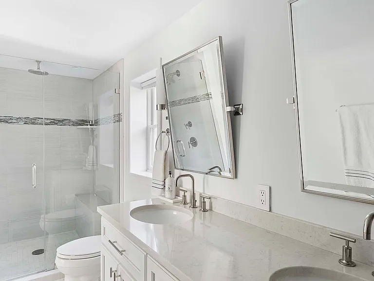 25 Bishops Ct — Photo 10