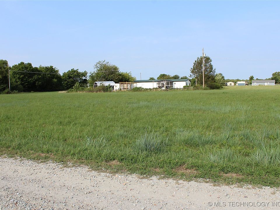 2nd image of 0 Clubhouse