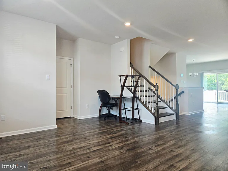 34 Autumn Park Dr — Photo 17
