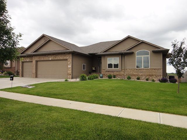 1st image of 8000 S Grass Creek Dr