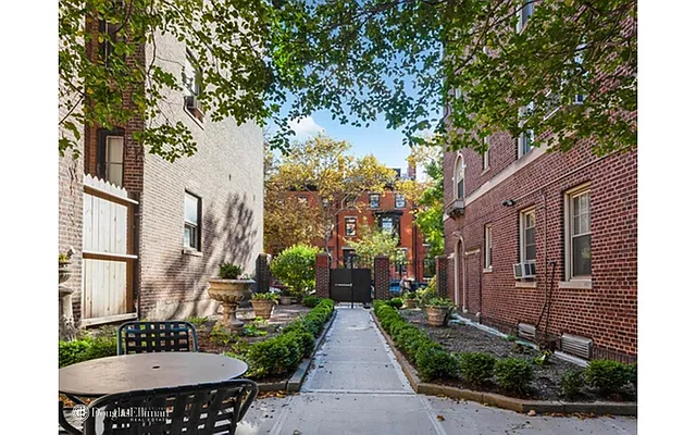 Rented by Douglas Elliman | media 8