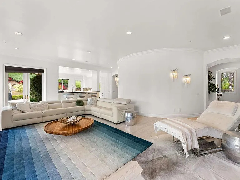 7345 Vista Rancho Ct — Photo 4