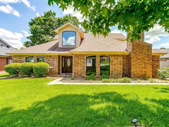 3429 Sprindeltree Dr, Grapevine, TX 76051