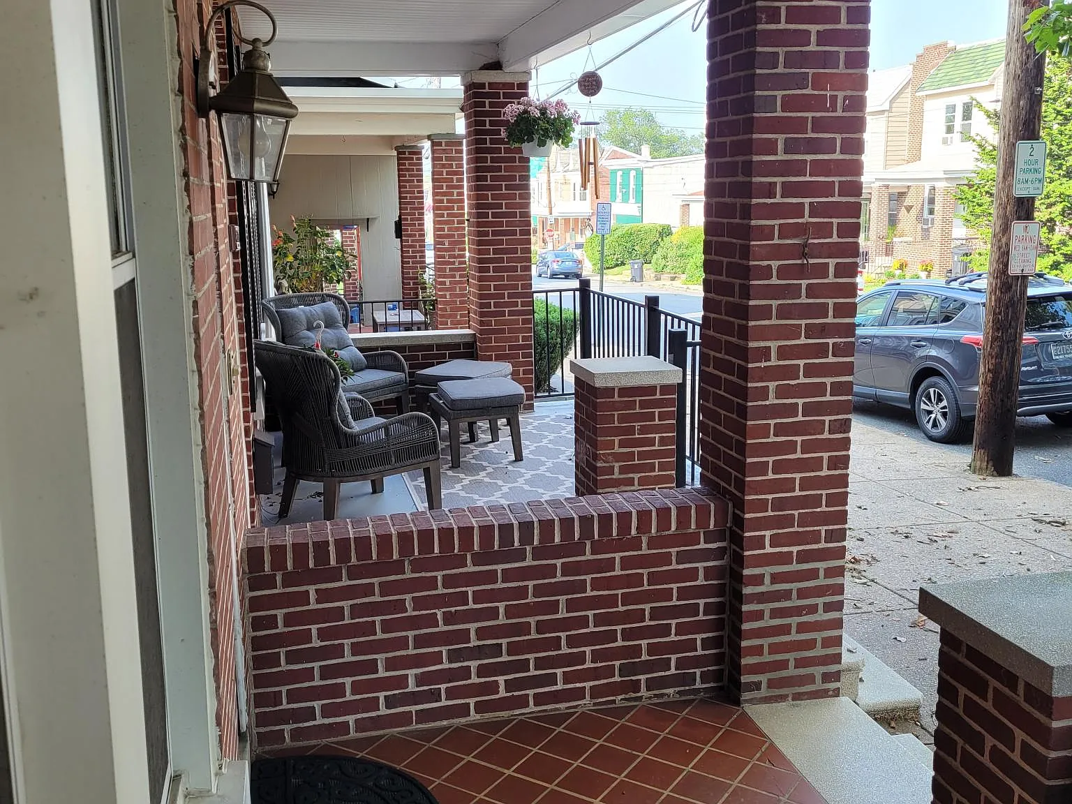 2 bed, 1.5 bath, 1200 sqft, $2,300 — Photo 2