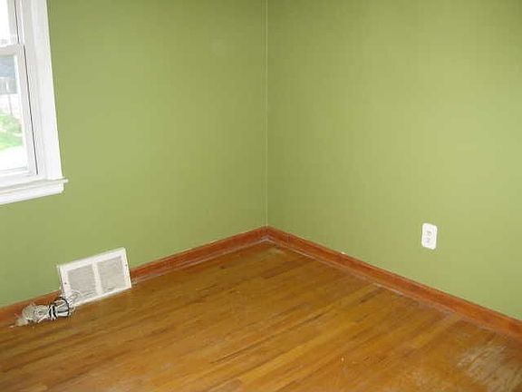 2nd image of 1126 22nd St