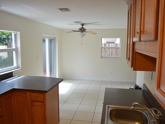 Kitchen/DR