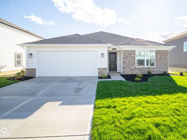 1147 Fleming Dr, Greenfield, IN 46140