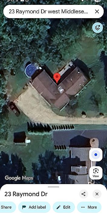 1st image of 23 Raymond Dr