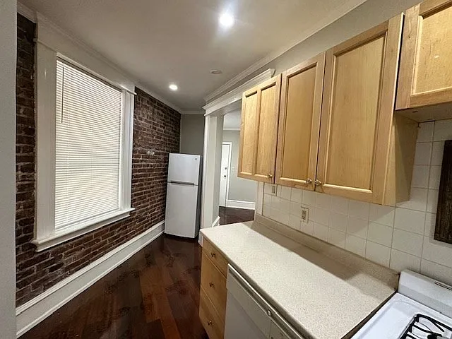 1 bed, 1.0 bath, 550 sqft, $2,100 — Photo 4