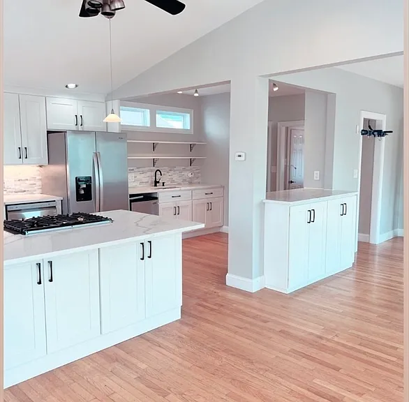 2 Meadow St #A — Photo 1
