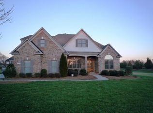 7908 Plantation Falls Ln, Mint Hill, NC 28227