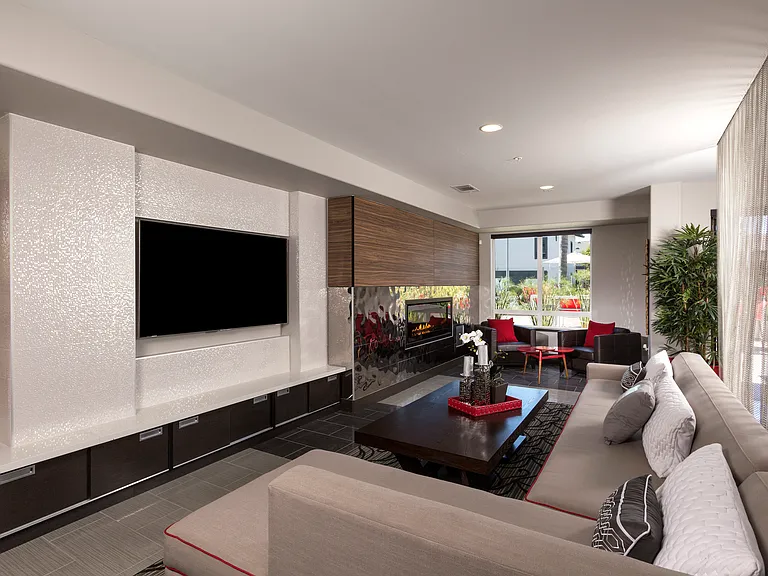 Anton 1101 Apartments — Photo 14
