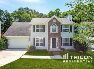 741 Simon Park Cir, Lawrenceville, GA 30045