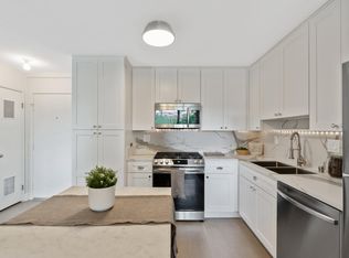 West View Terrace, Los Angeles, CA 90016