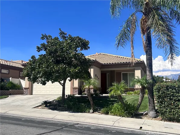 2343 Birdie Dr, Banning, CA 92220