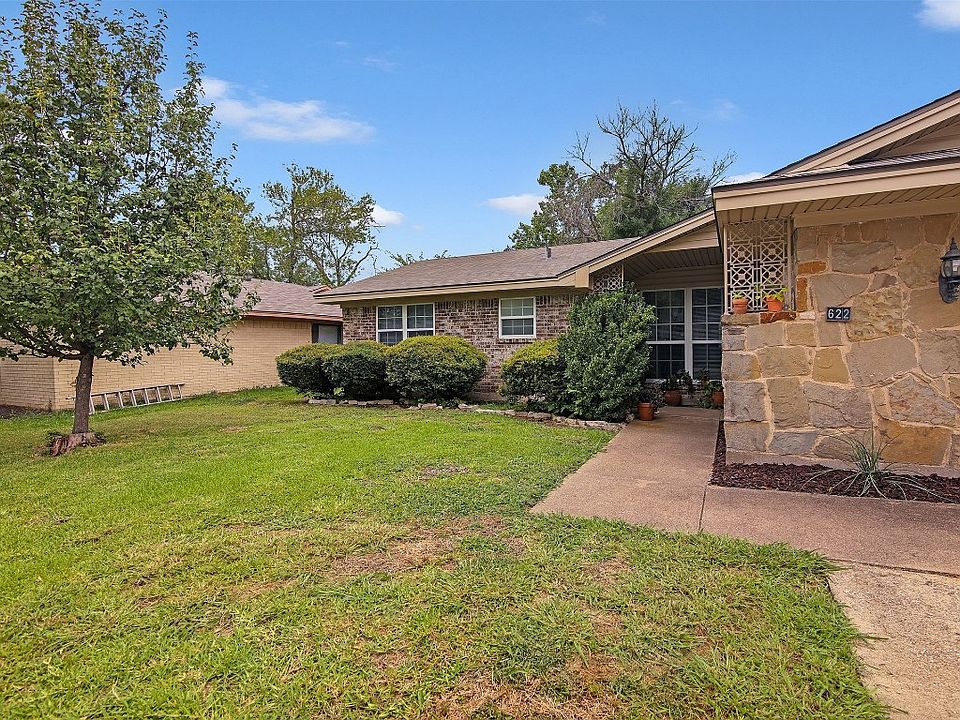 1st image of 622 Carpenter Dr