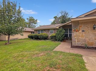 622 Carpenter Dr, Garland, TX