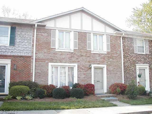 1st image of 3202 Regents Park Ln Unit B