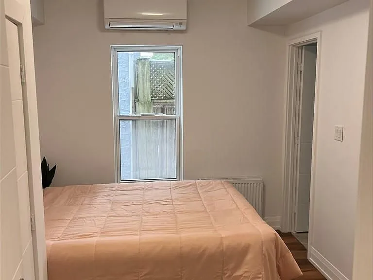 4876 Simcoe St #1 — Photo 18