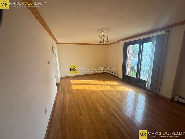 1030 Bennington St #5B — Photo 5