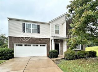 8704 Gray Willow Rd, Charlotte, NC 28227