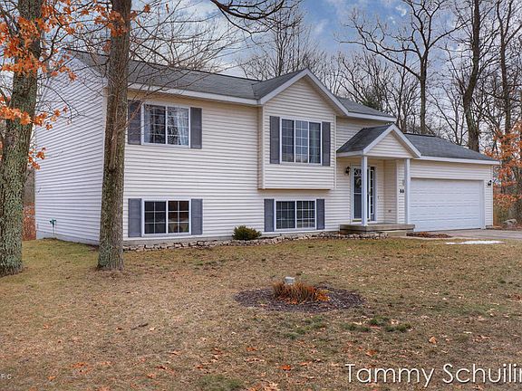 2nd image of 8892 S Mapleridge Dr