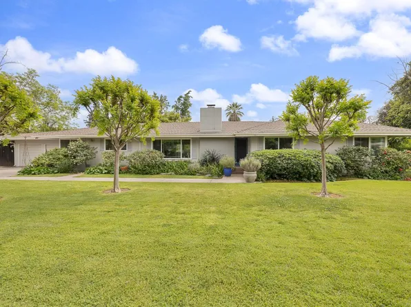 324 E Hampton Way, Fresno, CA 93704