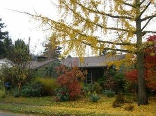 7707 SE Lincoln St, Portland, OR 97215