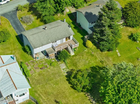 221 Spar St, Sayward, BC V0P 1R0