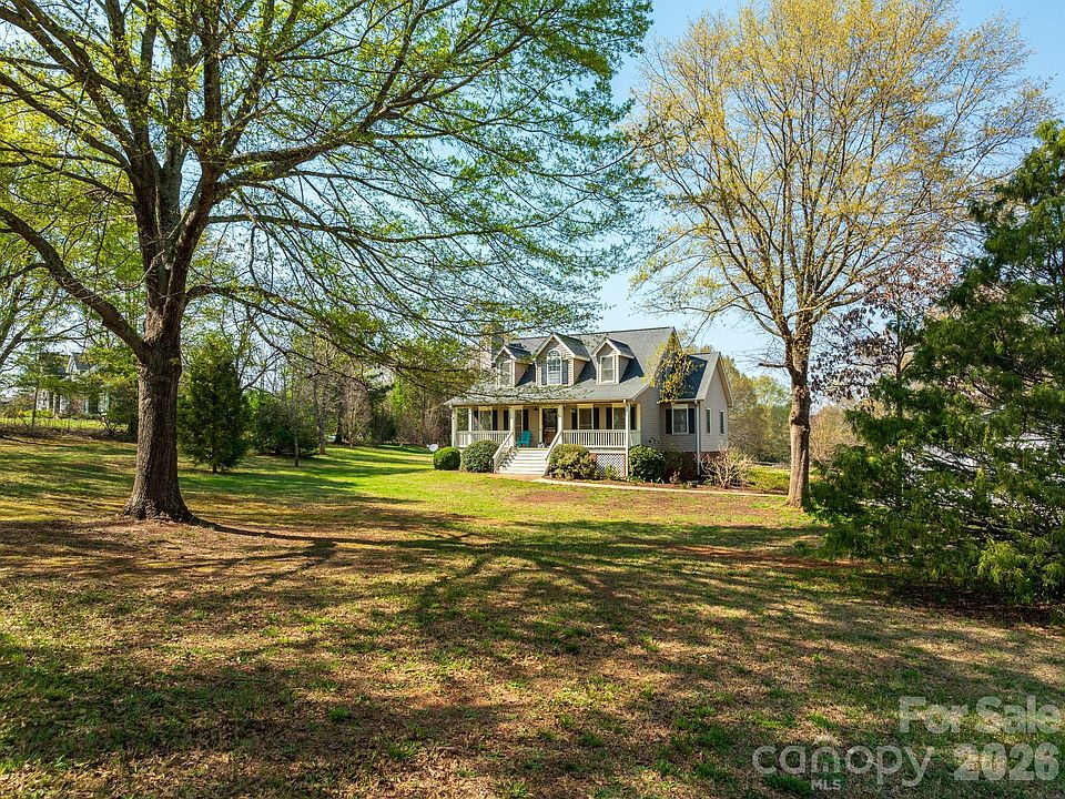 1st image of 1570 Roddy Rd