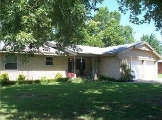 1421 Woodland Way, Oklahoma City, OK 73127