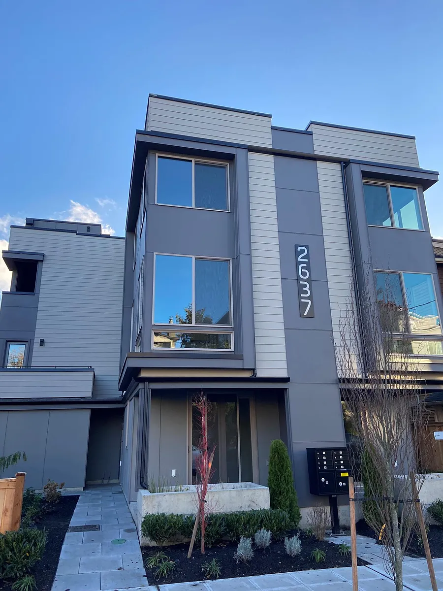 Townhouse View From Street - 2637 NW 59th St #E