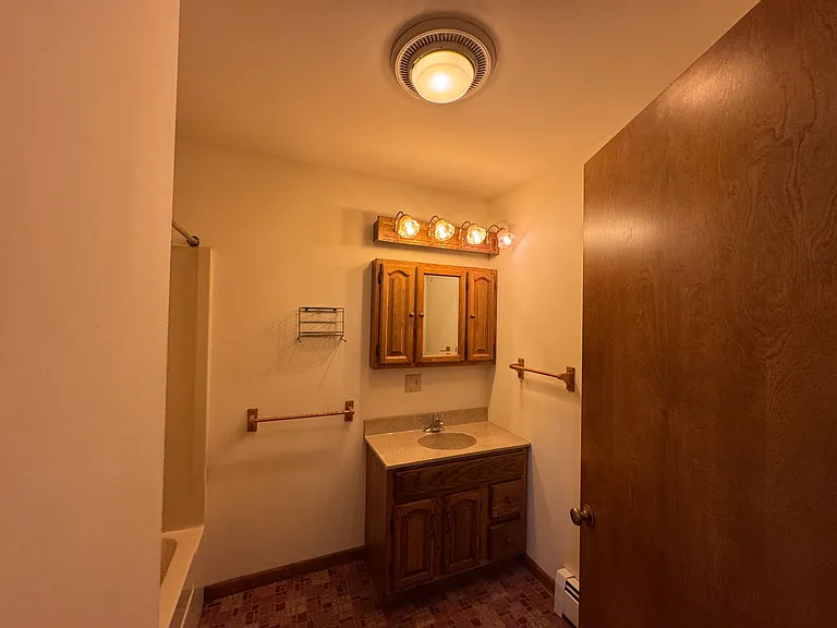 108 Main St #A — Photo 7