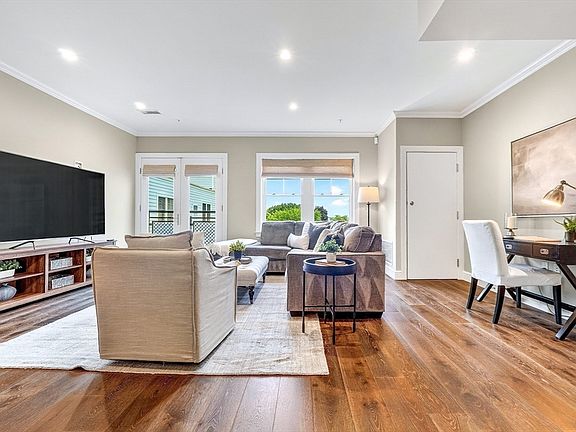 5th image of 175 North Ave #409