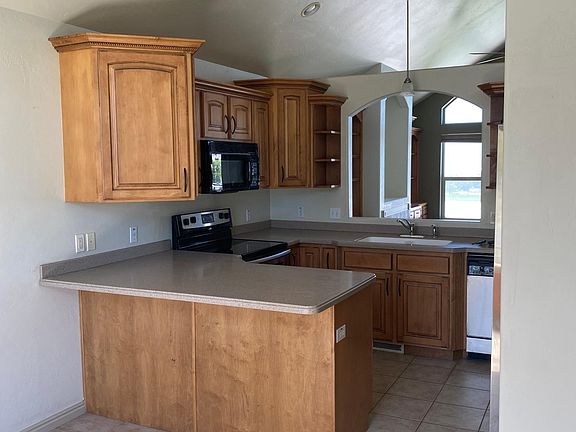 3rd image of 5714 W Cliffhaven Ln