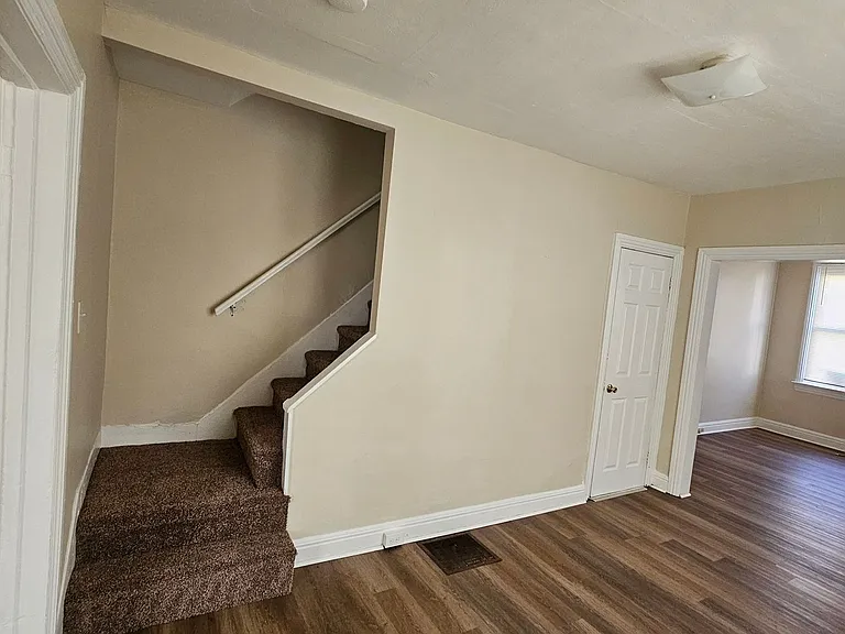 119 McComas St — Photo 5